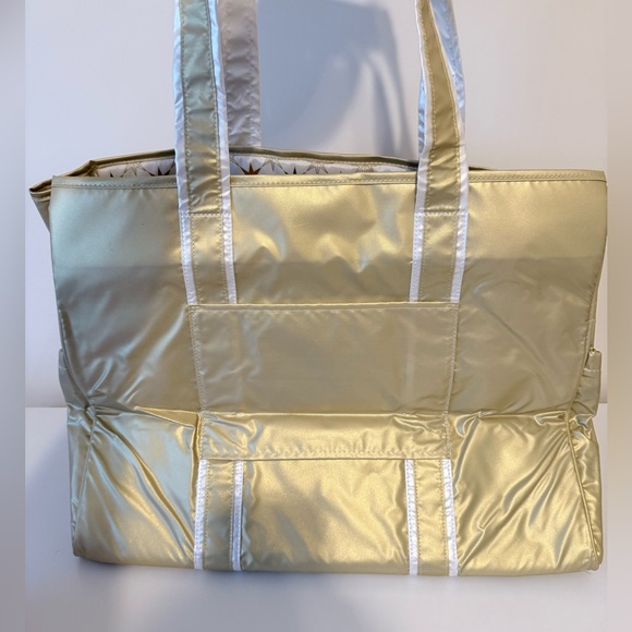 Lug Rover - Picture 4 of 4